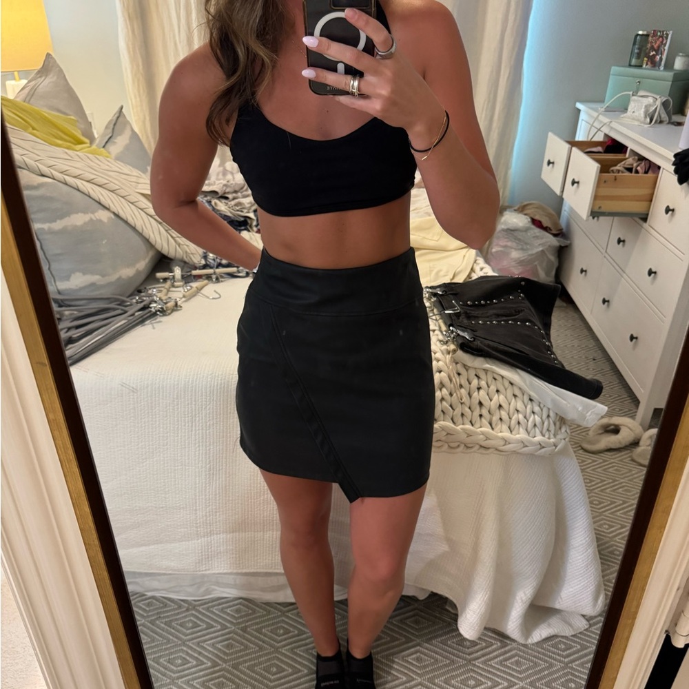 David Lerner black mini skirt